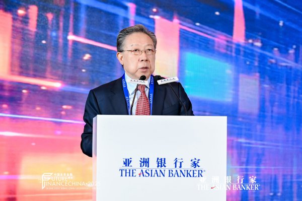 张礼卿：通过深远鼎新与绽放，积极应付经济全球化的落潮